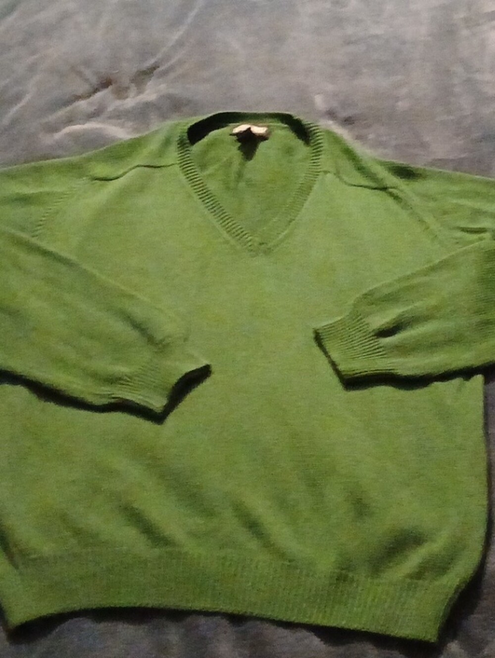 Lands' End Women's Bright Green V-Neck Sweater